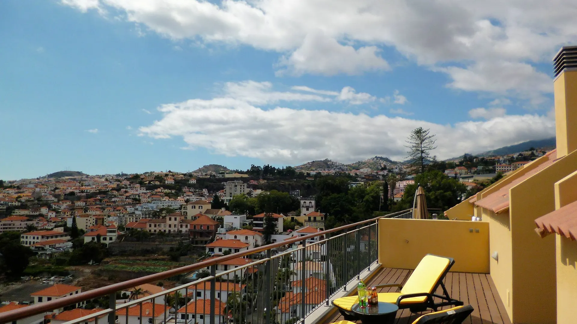 Living Funchal Apartment  פונשל