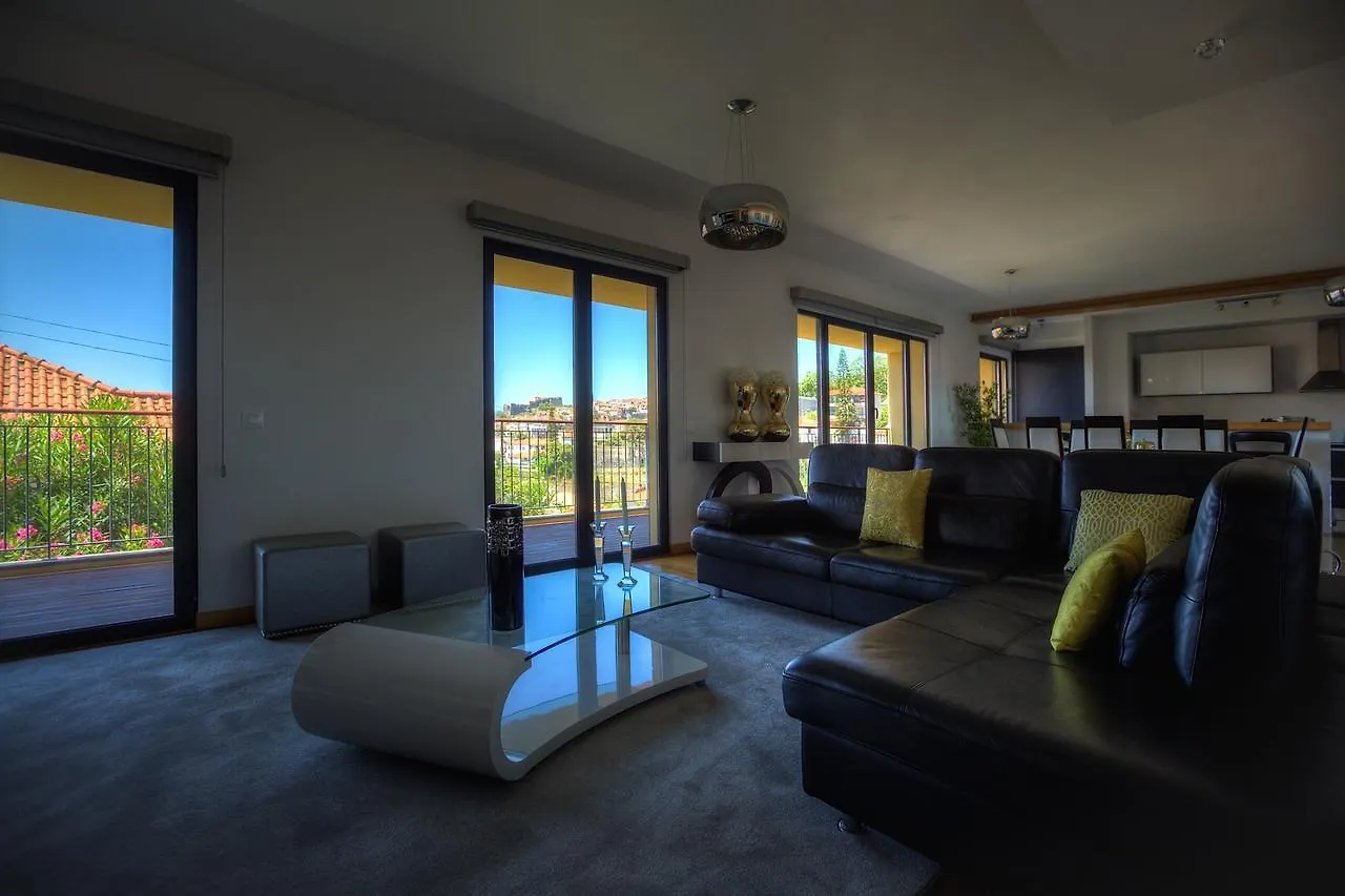 Living Funchal Apartment location